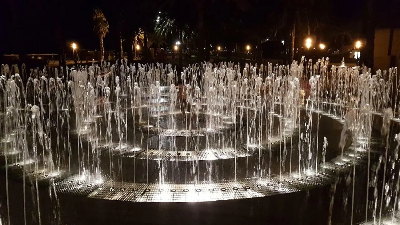 Marathon Center Salou Near Port Aventura Apartment
