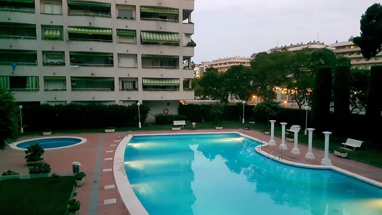 Marathon Center Salou Near Port Aventura Apartamento 0*,